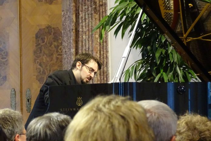   Canadian pianist Charles Richard-Hamelin performs for the first time in Austria 