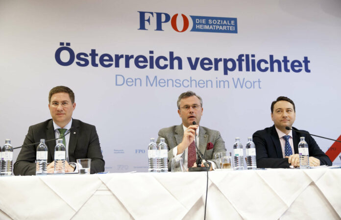 Bei der gestrigen Präsentation der Klausurergebnisse: Bgm. Andreas Rabl, FPÖ-Chef Norbert Hofer und LH-Stv. Manfred Haimbuchner.