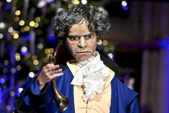 Beethoven als Puppe während des Eröffnungsfestes „WIENBEETHOVEN2020“ im Wiener Rathaus.