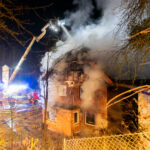 Bei minus sechs Grad mussten die Feuerwehrleute den Brand löschen.