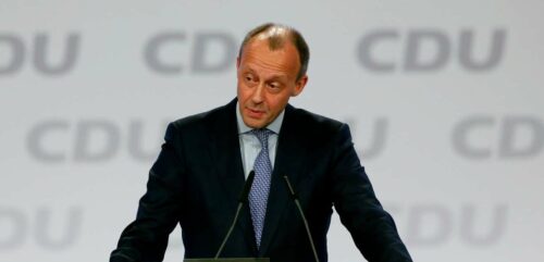 Friedrich Merz warf als erster seinen Hut in den Ring.