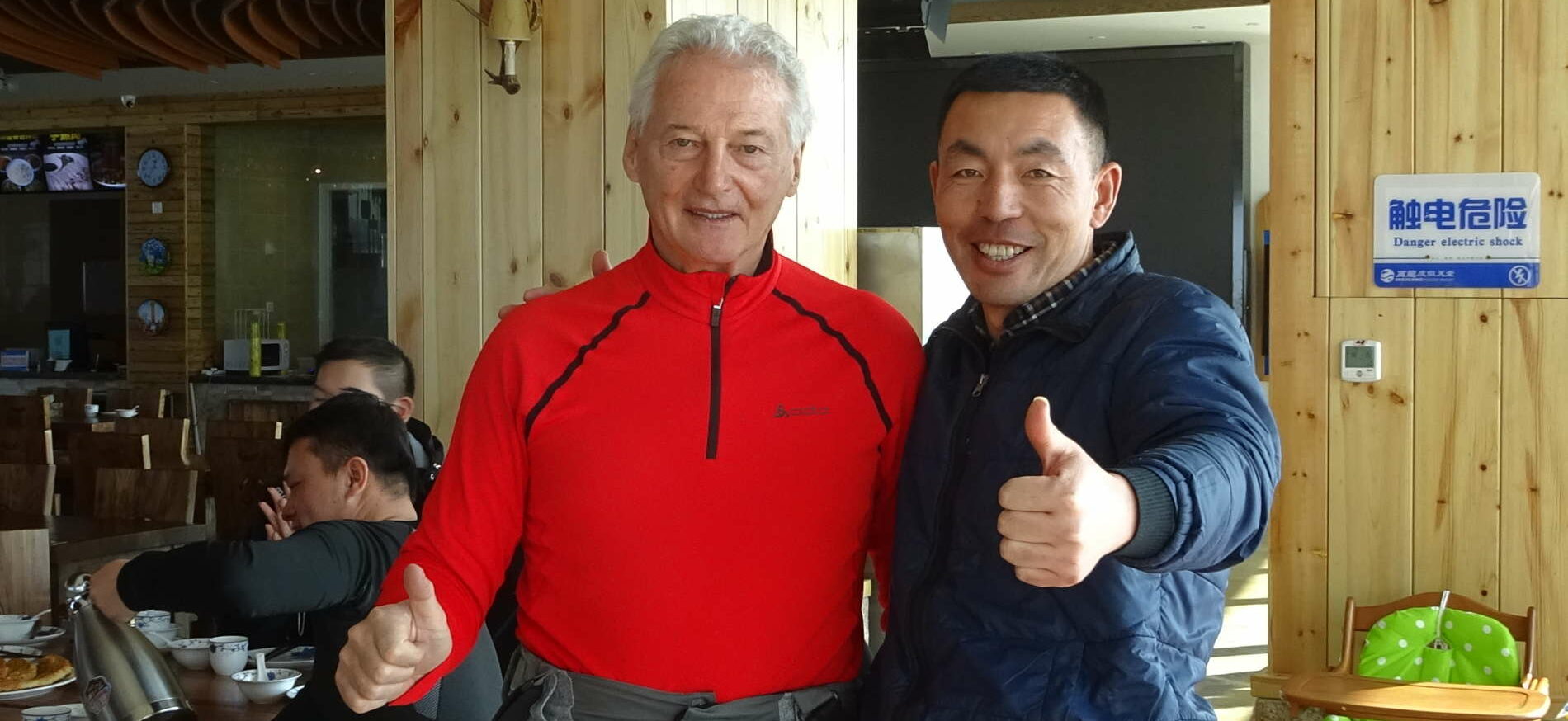 Wolfgang Preisinger ist seit 20 Jahren beruflich in China aktiv. Derzeit überwacht er als Supervisor im Auftrag des Salzburger Skiverbandes die Skilehrer-Ausbildung im Land des Lächelns.