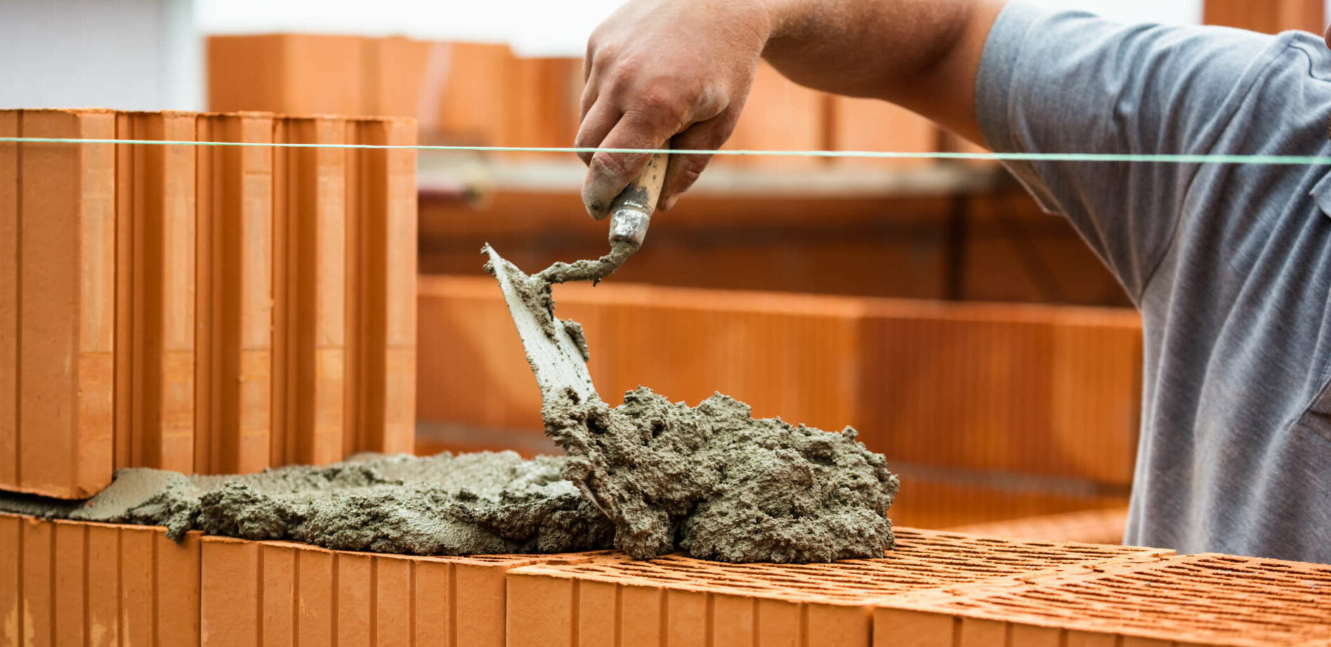 Das Baugewerbe zählt laut neuer Studie zu den am schlimmsten von der Krise betroffenen Branchen.