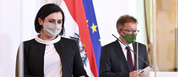 v.l.: Landwirtschaftsministerin Elisabeth Köstinger und Gesundheitsminister Rudolf Anschober
