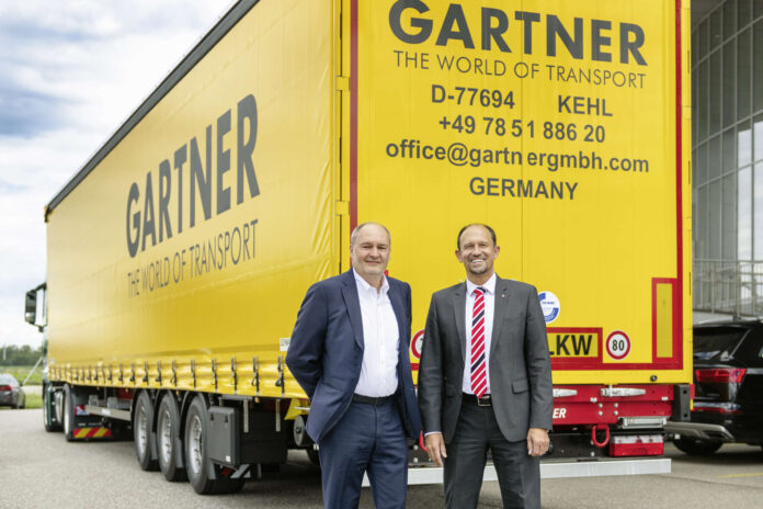 Schwarzmüller und Gartner: Die beiden Familienunternehmen mit einer mehr als 100-jährigen Tradition verbindet bereits eine lange Partnerschaft.