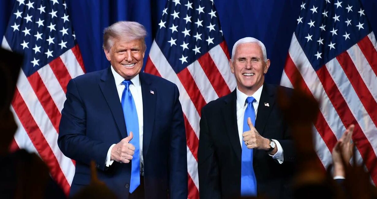 Präsident Donald Trump und sein „Vize“ Mike Pence (von links) wollen die USA retten.