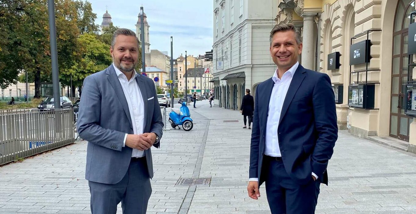 Trafen sich am Freitag in Linz: ÖVP-Generalsekretär Axel Melchior (l.) und OÖVP-Landesgeschäftsführer Wolfgang Hattmannsdorfer.