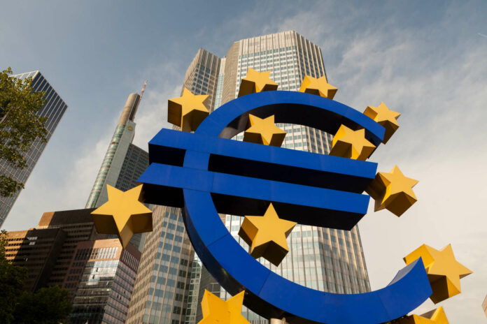Die Währungshüter der Europäischen Zentralbank rüsten sich für neue Hilfsmaßnahmen