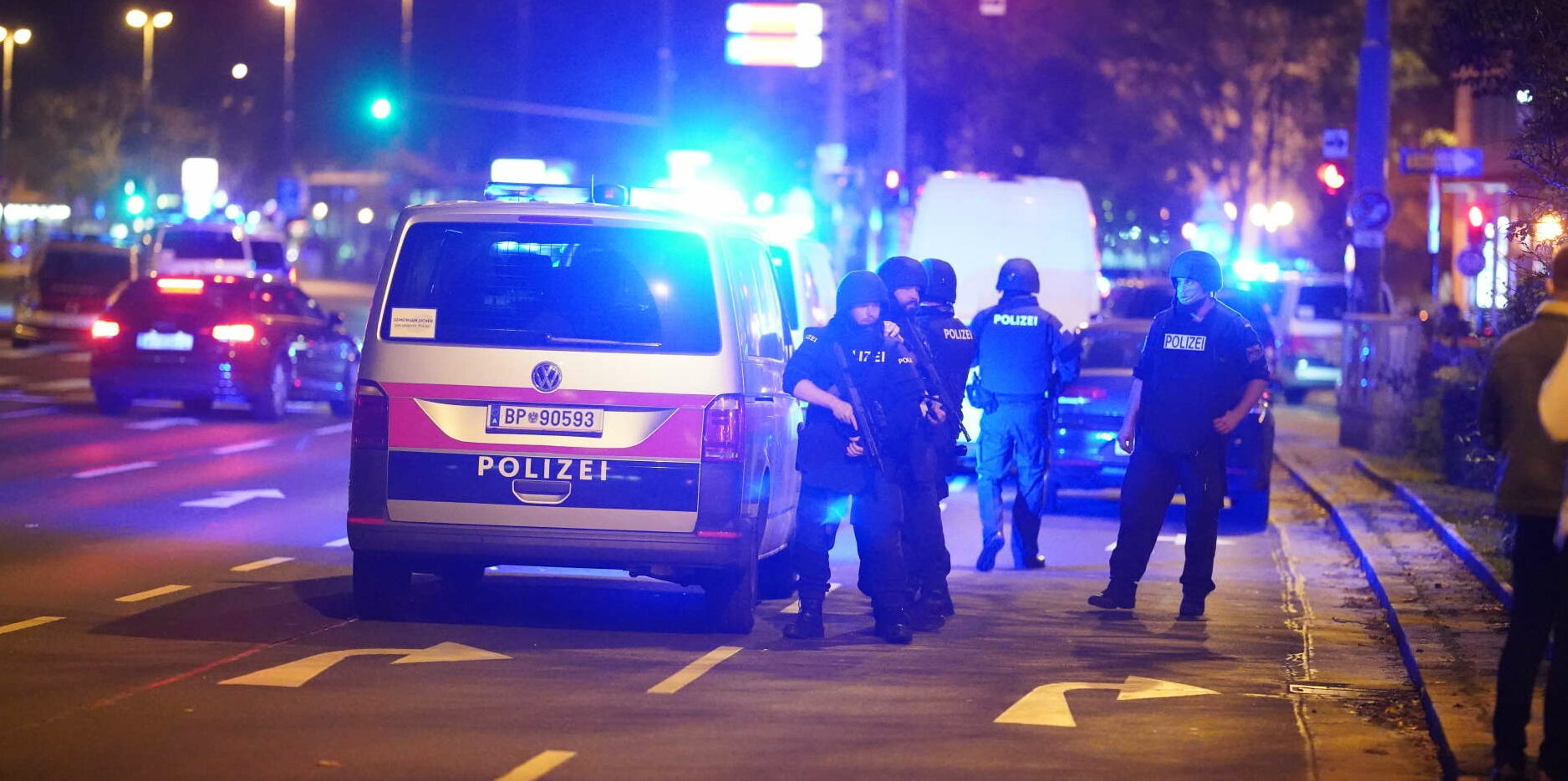 Nach dem Anschlag in Wien fordert OÖ Schritte gegen radikalen Islam.