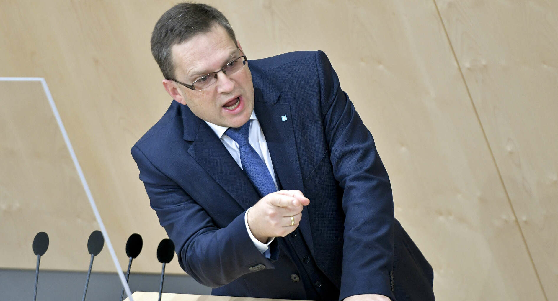 „Die SPÖ soll die Menschen hinsichtlich der Finanzierung unseres Gesundheitssystems nicht verunsichern“, deponierte ein energischer ÖVP-Klubobmann August Wöginger.