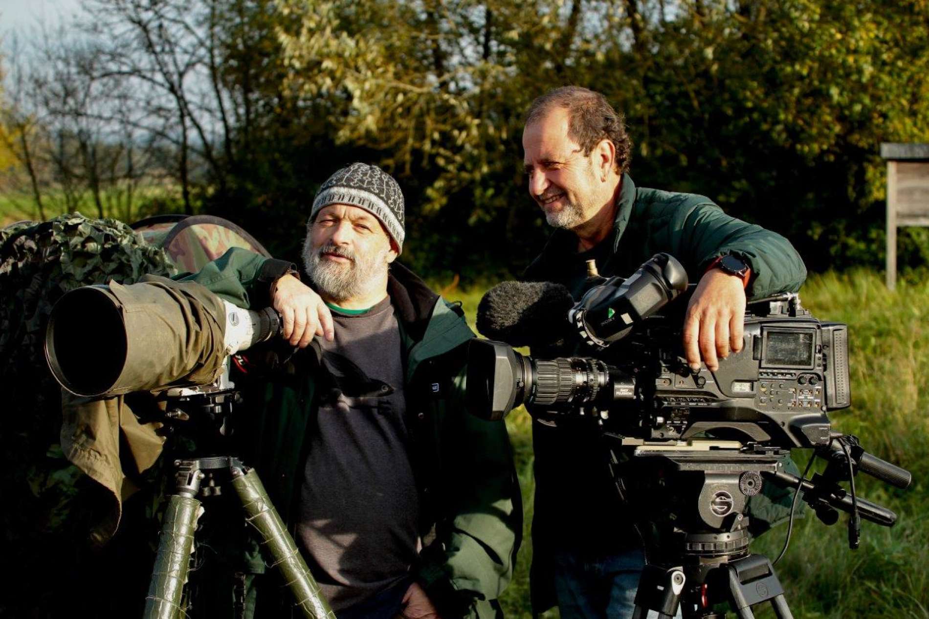 V. l.: Josef Limberger beim Filmdreh im Naturschutzgebiet „Koaserin“ in Peuerbach mit Kameramann Claus Muhr