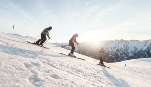 Es geht wieder los: Ab heute sperren in Oberösterreich neun Skigebiete wieder auf. Ein Ansturm wird erwartet.