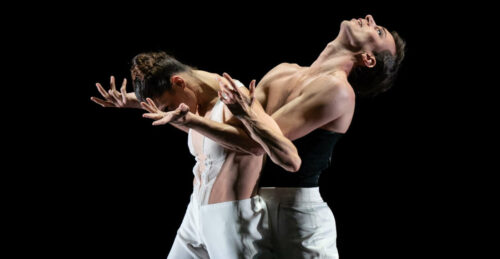 Mit „Mahler, live“ stellte sich Martin Schläpfer als neuer Direktor des Wiener Staatsballetts vor. Hier im Bild: Claudine Schoch und Marcos Menha