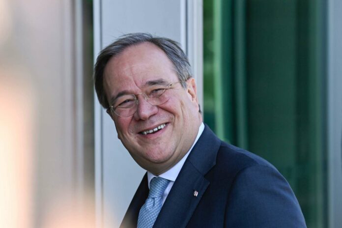 Der nordrhein-westfälische Ministerpräsidenten Armin Laschet ist einer drei Kandidaten für den neuen CDU-Vorsitz. Die Wahl ist im Vorfeld völlig offen.