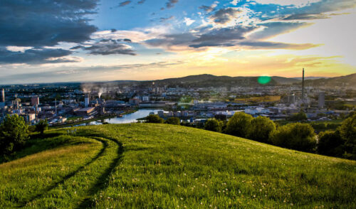 Die Stadt Linz soll als Wirtschaftsstandort weiter attraktiviert werden, so Vbgm. Bernhard Baier (kl. Bild).
