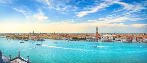 Das historische Zentrum von Venedig liegt auf mehr als 100 Inseln.