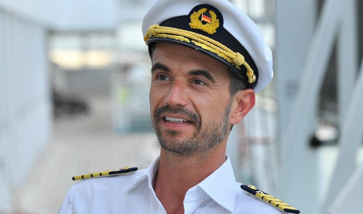 Florian Silbereisen als Kapitän Max Parger auf dem „Traumschiff“.