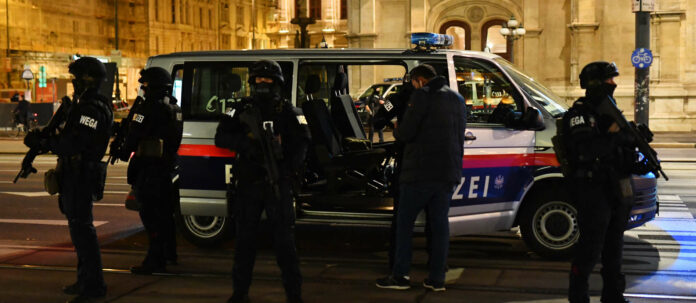Am 2. November 2020 kam der Terror auch nach Österreich. Nun wird die Polizei entsprechend aufgerüstet.