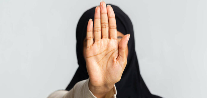 Das Kopftuch symbolisiert das Ziel der Islamisten: Abgrenzung vom Rest der (westlichen) Gesellschaft.