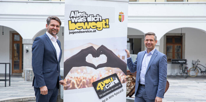 Sozial-Landesrat Wolfgang Hattmannsdorfer (r.) und Peter Lehner, Vorsitzender der Konferenz der Sozialversicherungsträger, sehen Handlungsbedarf: Das Jugendreferat des Landes legt daher heuer einen besonderen Schwerpunkt auf die „psychische Gesundheit“.