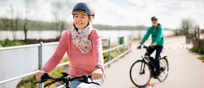 In speziellen Kursen kann das sichere E-Bike-Fahren gelernt werden.