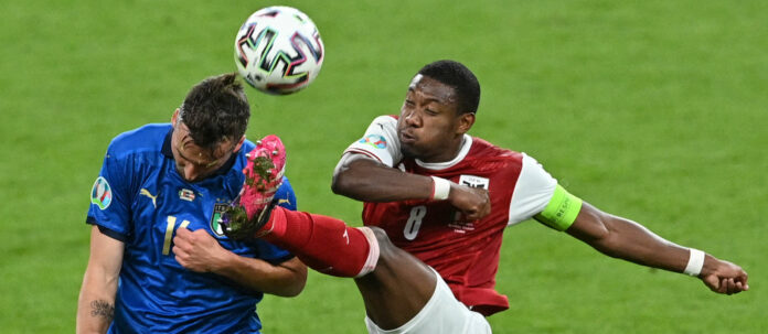 Bei der EM 2021 schrammte Österreich mit David Alaba (r.) nur haarscharf an einer Sensation gegen Italien vorbei.
