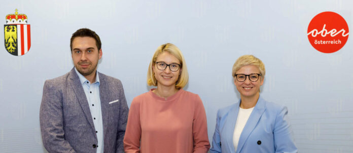 V. l.: Losenstein-Direktor Daniel Rauch, LH-Stv. Christine Haberlander und WKOÖ-Präsidentin Doris Hummer.