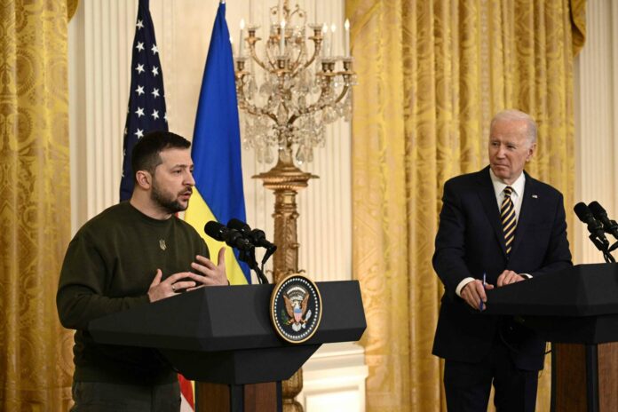 Die Präsidenten Biden (rechts) und Selenskyj bei ihrer Pressekonferenz im Weißen Haus.