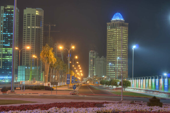 Globaler Einfluss mit Gas- und Petrodollars: Im Ooredoo-Tower (r.) in Doha befindet sich die Zentrale der milliardenschweren QIA.