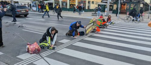 Gestern wurde in Wien die Kreuzung Getreidemarkt-Rechte Wienzeile blockiert.