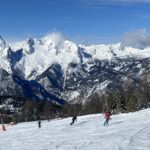 Traumhaftes Skiwetter und hervorragende Pistenverhältnisse erwartet Wintersportler derzeit in Oberösterreichs Skigebieten – im Bild die Höss in Hinterstoder.
