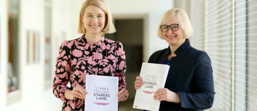 Frauenreferentin LH-Stv. Christine Haberlander (l.) mit Beate Zechmeister, der Leiterin des Frauenreferates des Landes OÖ.