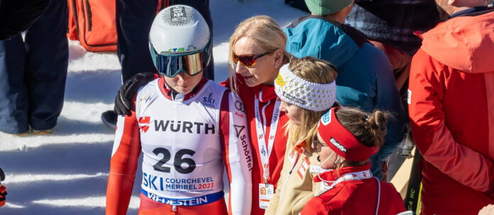 Auf ÖSV-Präsidentin Roswitha Stadlober (M.) wartet einiges auf Arbeit um die Ski-Nation Österreich wieder in die Erfolgsspur zu bringen.