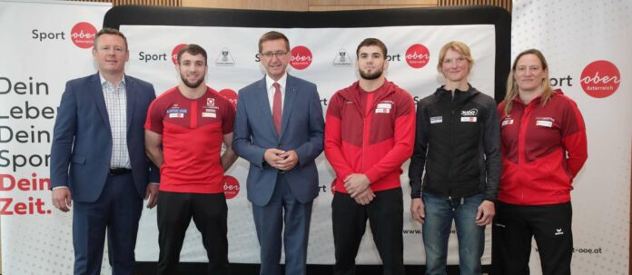 V.l.: Judo-Austria-Boss Poiger, Shamil Borchashvili, LR Achleitner, Wachid Borchashvili, Filzmoser, Headcoach Snir-Bönisch.