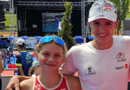 Die OÖ-Triathlon-Talente Bettina Ecker (l.) und Jan Gaberc greifen heute bei der Jugend-EM in Banyoles an.