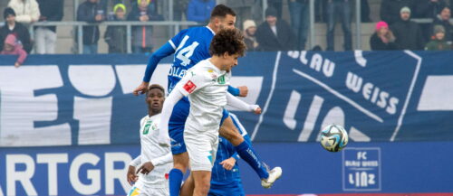 Blau-Weiß Linz um Julian Gölles (M.) hatte gegen Tirol trotz eines Traumstarts nichts zu jubeln.