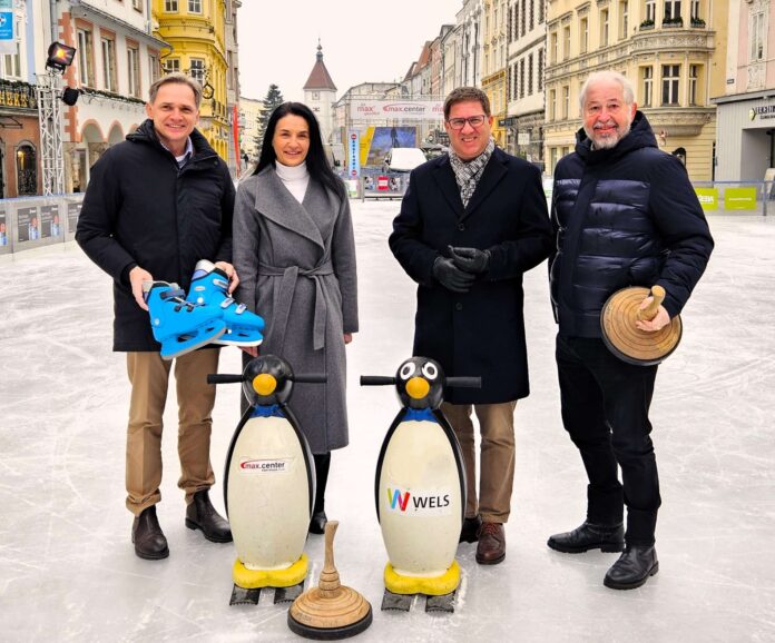 V. l.: Peter Jungreithmair, (Geschäftsführer Wels Marketing & Touristik GmbH), Doris Panagl (max.center), Bürgermeister Andreas Rabl und Helmut Platzer (Tourismusverband Region Wels)