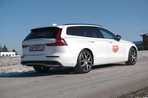 VolvoV60_4.JPG