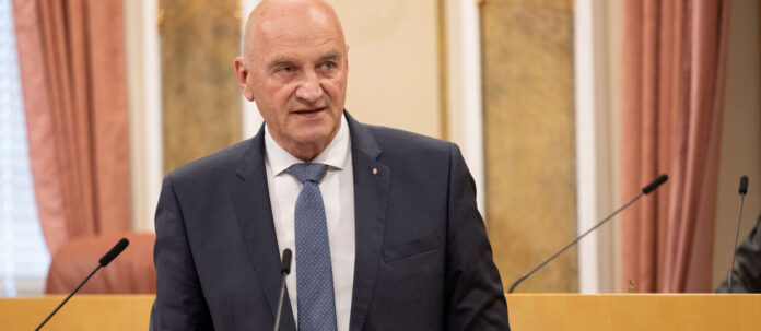 Klubobmann Dörfel ist gegen eine Untersuchungskommission: „Der Landtag ist ein Arbeitsparlament und keine Showbühne“.