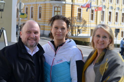 v. l. n. r.: Bürgermeister Bernd Schützeneder, Karin Steinkogler und Iris Lehner.