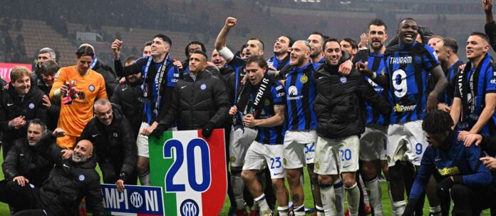 Die Profis von Internazionale Milano machten nach dem Gewinn des 20. Meistertitels die Nacht zum Tag.