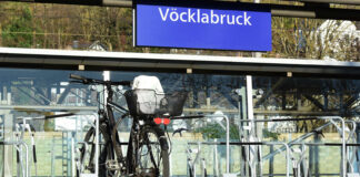 Fahrradstnder am Bahnhof Vcklabruck, sterreich, Europa -