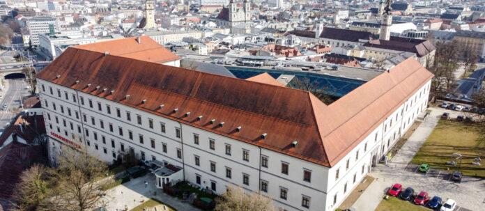 Das Schlossmuseum Linz ist eine der Einrichtungen, die zur Landes-Kultur GmbH gehört.