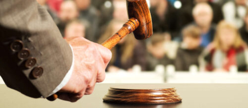 auctionbid sale judgment mallet with judge and public , se