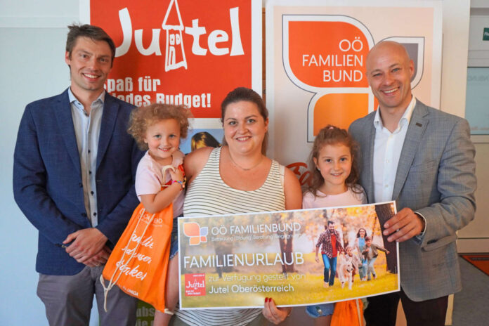 Dominik Fessl (GF Jutel), Familie Gallner und Obmann Martin Hajart.