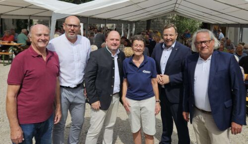 v. l.: Horst Kaufmann (Obmann St. Florian), Vizebürgermeister Wolfgang Spat (St. Florian), Bürgermeister Bernd Schützeneder, Bezirksobfrau LO-Stv. Josefine Richter, Landesgeschäftsführer Bundesratspräsident Franz Ebner und LAbg. Wolfgang Stanek.