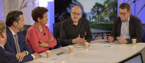 Diskussion im Europaparlament mit Lukas Mandl, Saida Keller-Messalhi, Manfred Maurer und Michal Thaidisgmann (v. l.) über islamistische Brandstifter, die sich gern als Feuerwehr andienen.