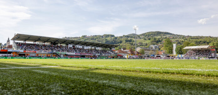 Kr-ftige-Finanzspritze-f-r-Modernisierung-des-Stadions-in-Hartberg